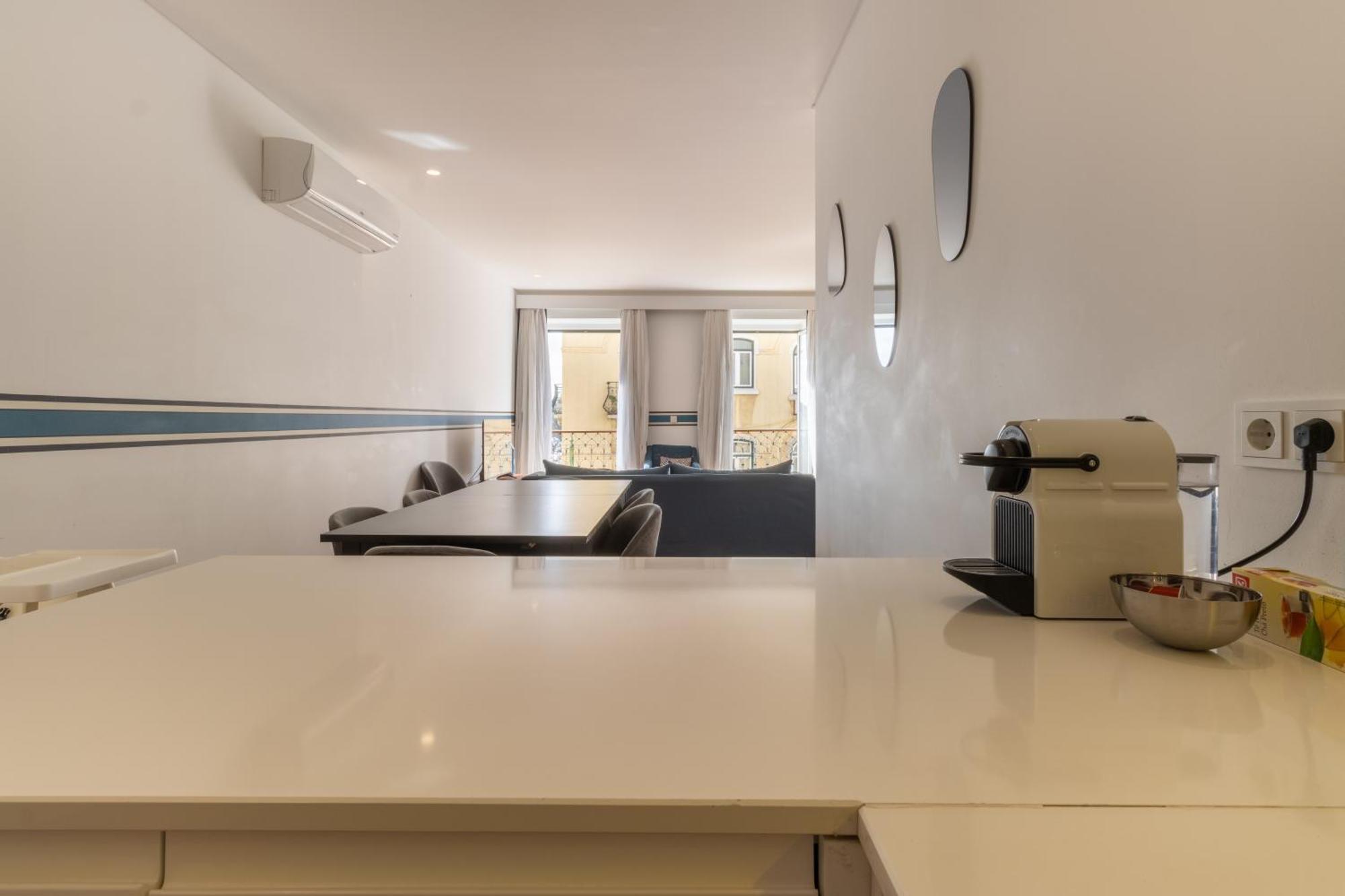 דירות ליסבון Modern 3Br, Terrace, Ac/Heating & Self Check-In מראה חיצוני תמונה