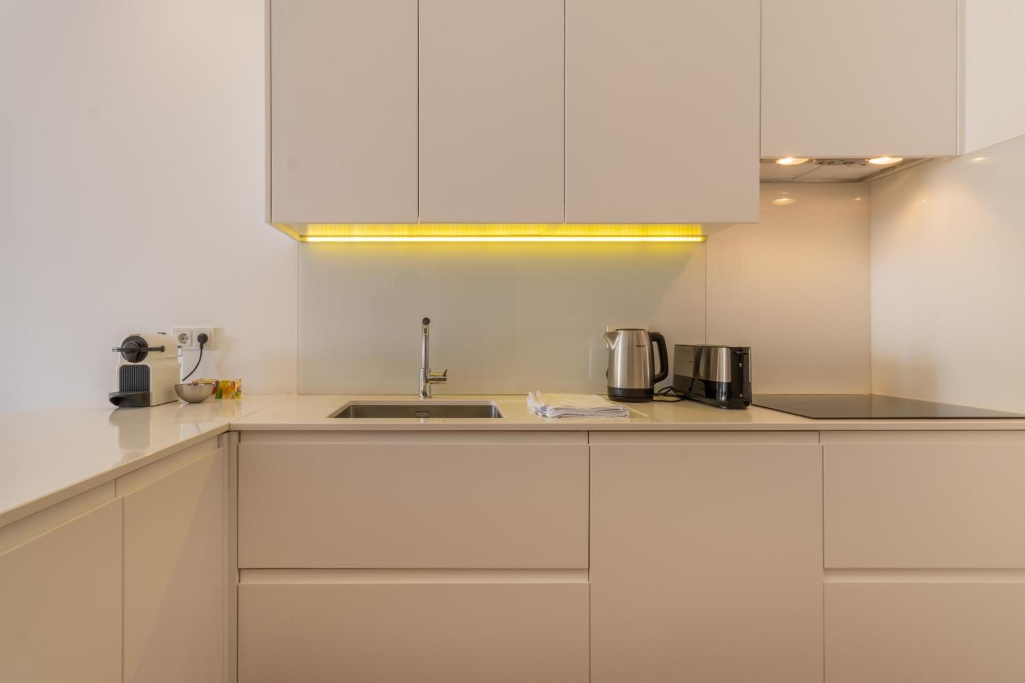 דירות ליסבון Modern 3Br, Terrace, Ac/Heating & Self Check-In מראה חיצוני תמונה